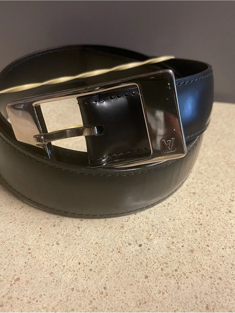 Louis Vuitton Black Leather Belt with Silver LV Buckle - size 36 Made in Spain